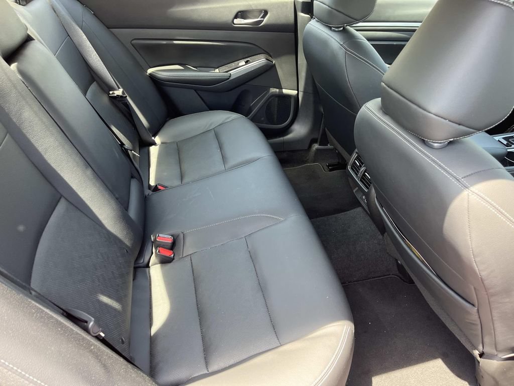 Used 2024 Nissan Altima 2.5 SL FWD image 19