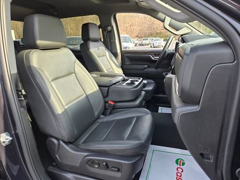 Used 2025 GMC Sierra 1500 SLT AWD/4WD image 21