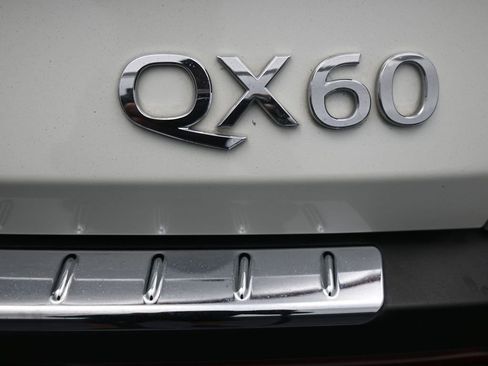 Used 2023 INFINITI QX60 Luxe w/ Performance Audio Package image 36