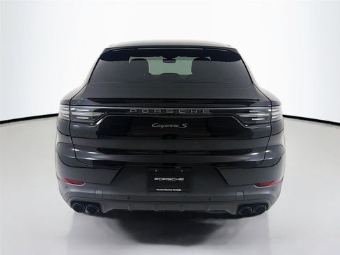 Used 2023 Porsche Cayenne S AWD/4WD image 25