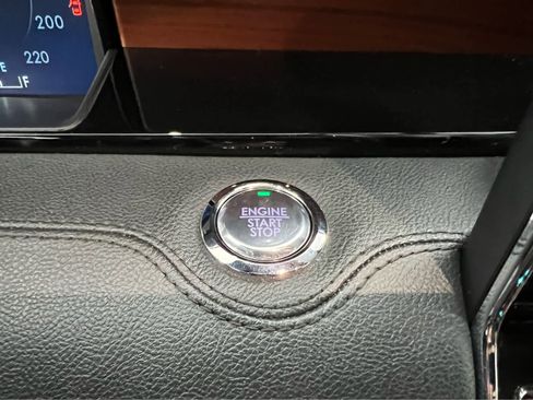 Used 2023 Lincoln Navigator L Reserve w/ Equipment Group 201A image 24