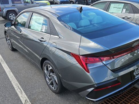 New 2026 Hyundai Elantra Limited w/ Cargo Package FWD image 5