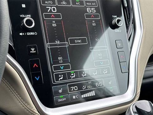 New 2025 Subaru Outback Limited image 18