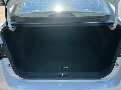 Certified 2025 Nissan Versa SR w/ Trunk Package FWD image 6