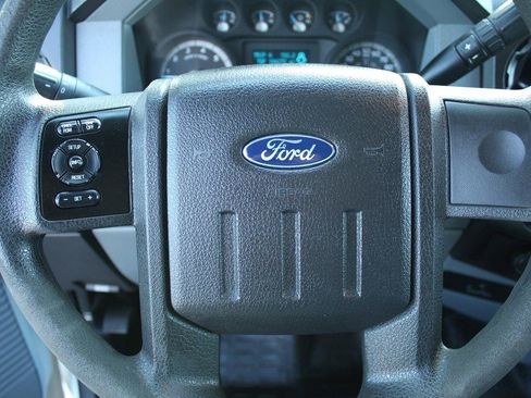 Used 2016 Ford F250 XL w/ Power Equipment Group image 26