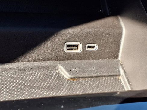 Used 2025 Chevrolet Tahoe LT image 6