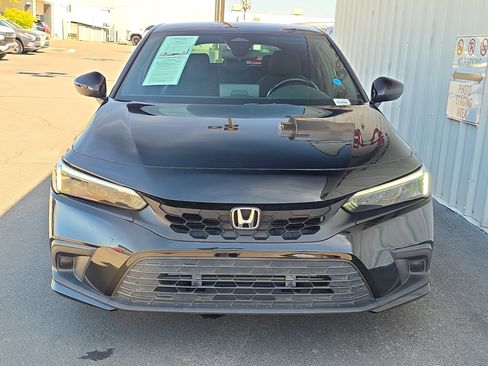 Used 2022 Honda Civic Sport image 2