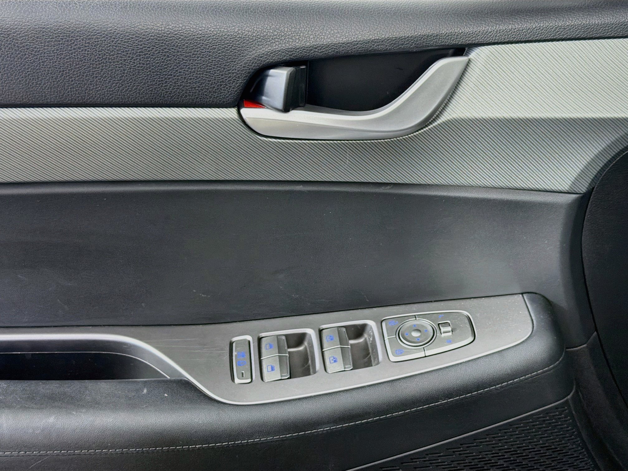 Used 2025 Hyundai Palisade SEL FWD image 15