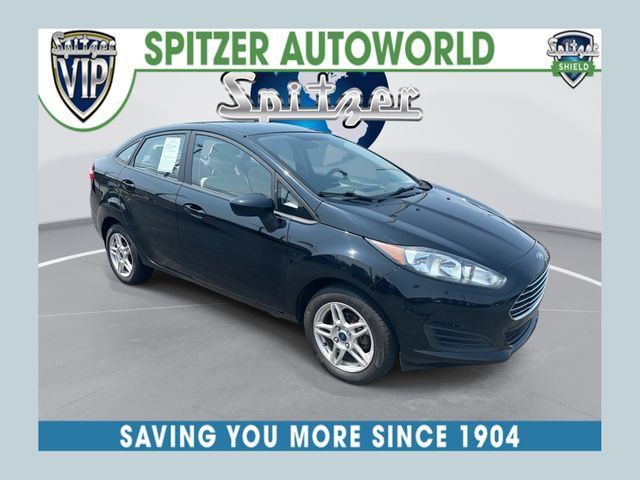 Used 2017 Ford Fiesta SE FWD image 1