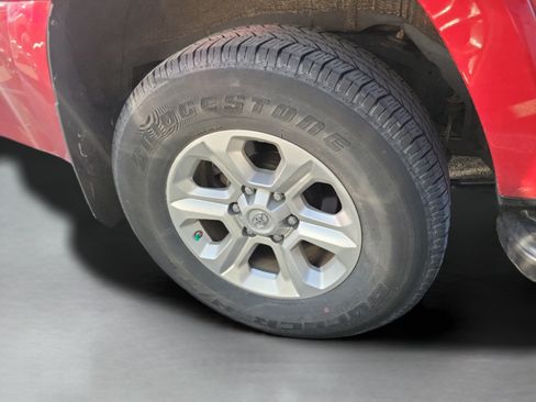Used 2020 Toyota 4Runner SR5 Premium AWD/4WD image 24