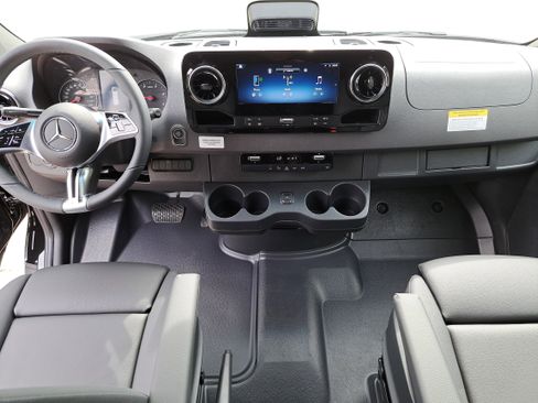 New 2026 Mercedes-Benz Sprinter 144 Cargo image 9