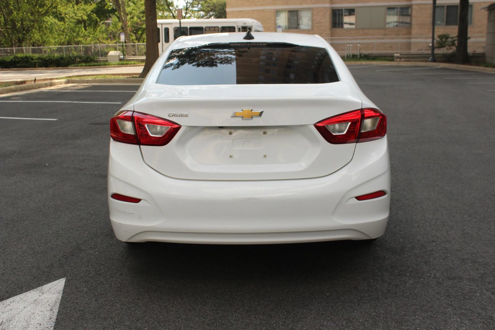 Used 2018 Chevrolet Cruze LS FWD image 8