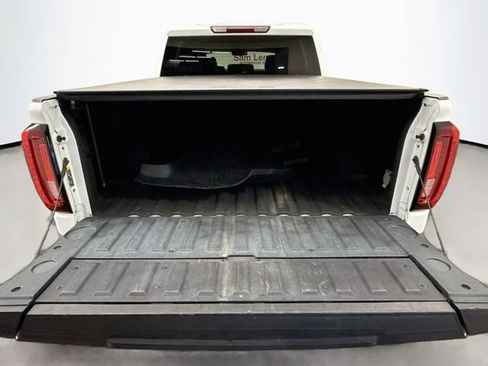 Used 2022 GMC Sierra 1500 SLT w/ SLT Premium Package AWD/4WD image 27
