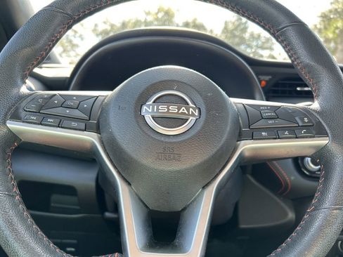 Used 2023 Nissan Kicks SR image 23