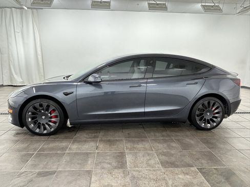Used 2023 Tesla Model 3 Performance image 2