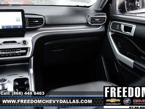 Used 2024 Ford Explorer XLT w/ Equipment Group 202A image 33