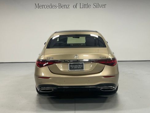 Used 2022 Mercedes-Benz S 580 4MATIC Sedan image 4