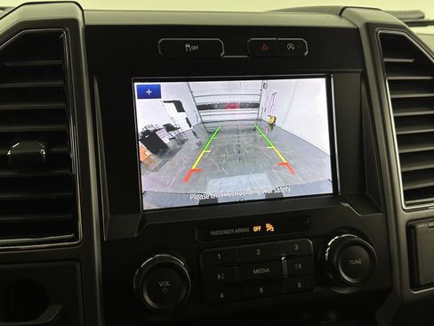 Used 2020 Ford F150 XLT RWD image 14
