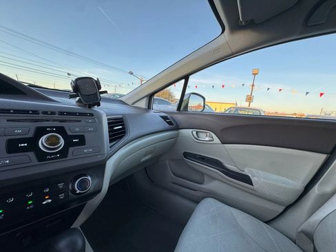Used 2012 Honda Civic LX image 18