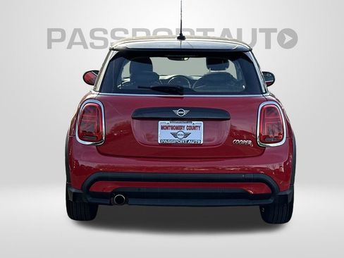 Used 2023 MINI Cooper 2-Door Hardtop image 3
