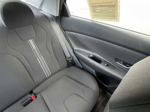 Used 2023 Hyundai Elantra SEL w/ Convenience Package FWD image 29