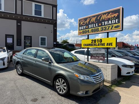Used 2011 Toyota Avalon Limited FWD image 1