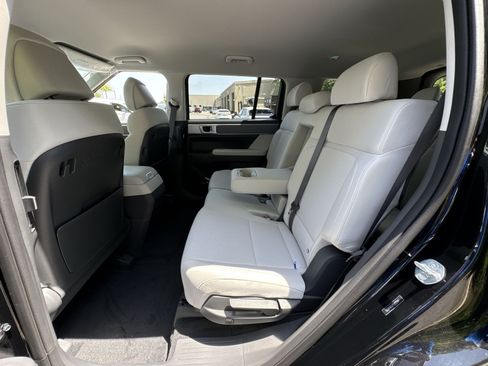 New 2026 Hyundai Santa Fe SE FWD image 25