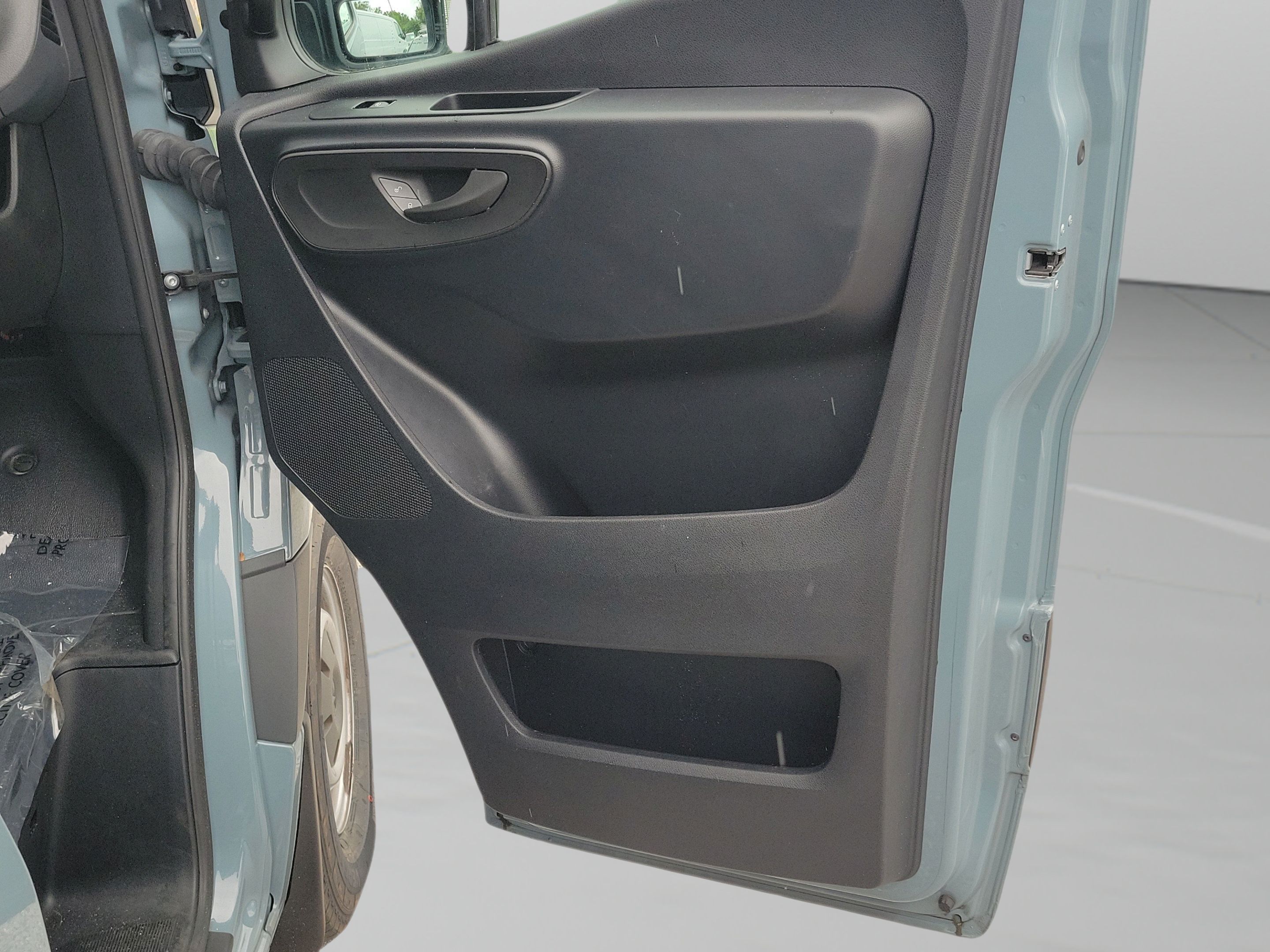 Used 2025 Mercedes-Benz Sprinter 2500 image 7
