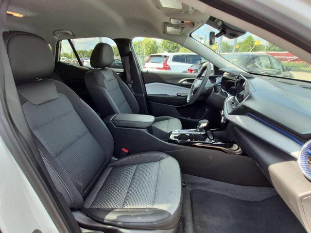 Used 2026 Chevrolet Trax LT FWD image 28