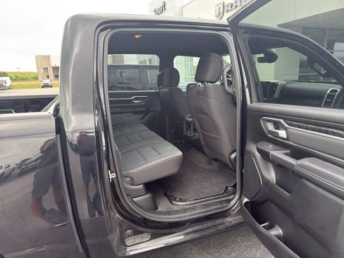 Used 2023 RAM 1500 Big Horn AWD/4WD image 4