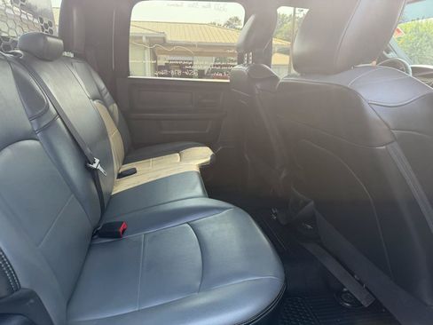 Used 2022 RAM 3500 Tradesman w/ Chrome Appearance Group AWD/4WD image 13