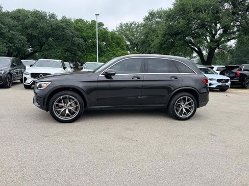 Used 2022 Mercedes-Benz GLC 300 4MATIC image 3