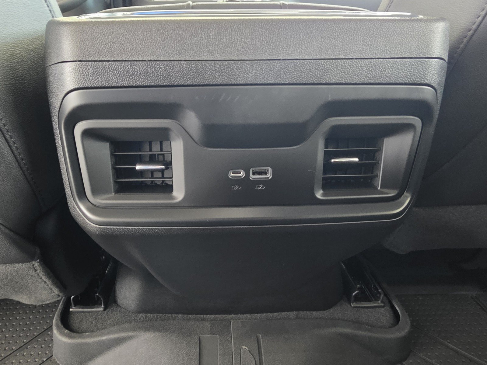 Used 2023 Chevrolet Silverado 1500 RST w/ Redline Edition AWD/4WD image 14