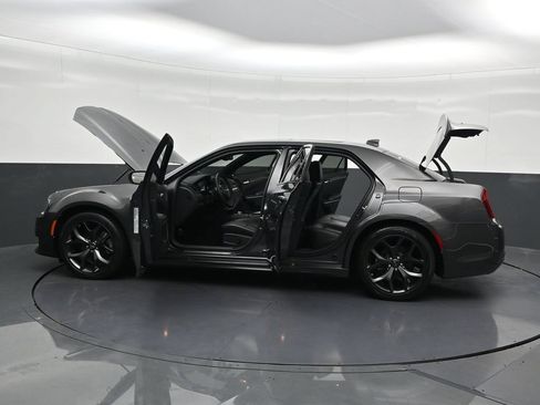 Used 2023 Chrysler 300 S w/ Comfort Group RWD image 35