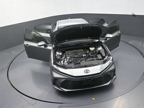 Used 2026 Toyota Camry SE w/ Convenience Package FWD image 39