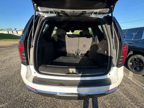 New 2025 Chevrolet Tahoe 4WD image 28