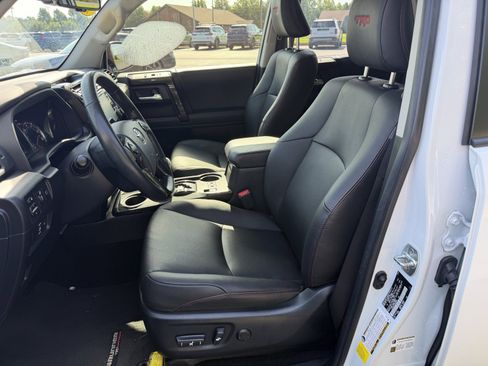 Used 2024 Toyota 4Runner TRD Off-Road Premium w/ Moonroof Package AWD/4WD image 16