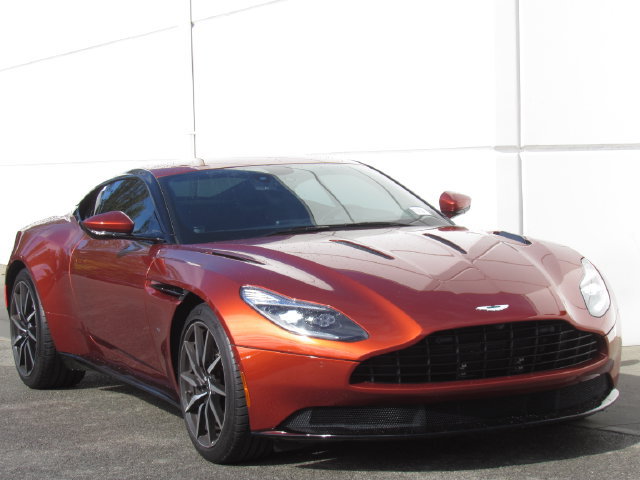 Used 2017 Aston Martin DB11 V12 RWD image 2