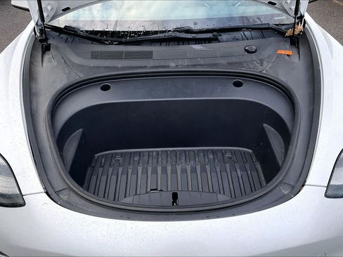 Used 2021 Tesla Model 3 Standard Range Plus RWD image 9