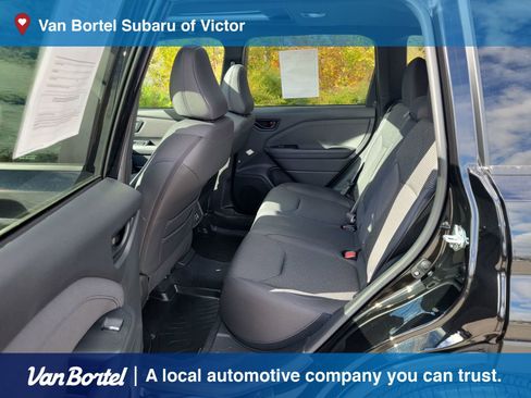 Used 2025 Subaru Forester Premium image 24