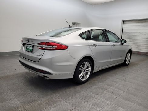 Used 2018 Ford Fusion SE image 9