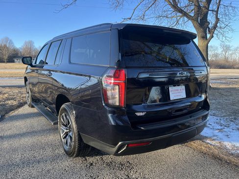 Used 2021 Chevrolet Suburban Z71 w/ Rear Media and Nav Package image 3