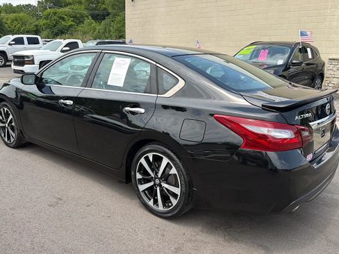 Used 2018 Nissan Altima 2.5 SR FWD image 3