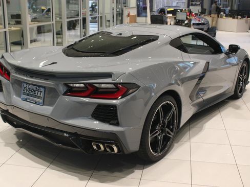 Used 2025 Chevrolet Corvette Stingray Coupe w/ Battery Protection Package image 6