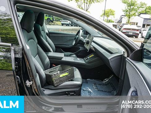 Used 2024 Tesla Model 3 Standard Range image 23