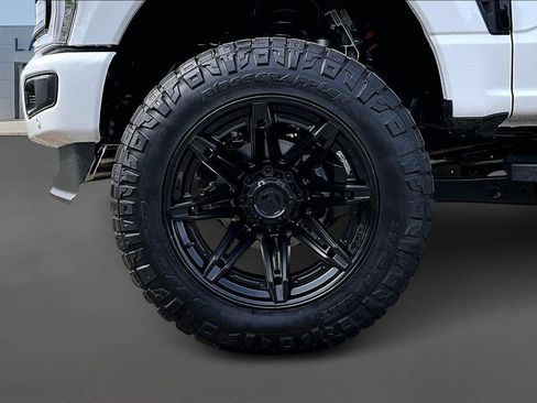 New 2026 Ford F250 Lariat w/ Black Appearance Package AWD/4WD image 14