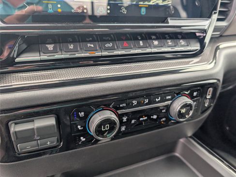 New 2026 Chevrolet Silverado 2500 ZR2 image 18