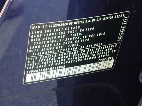 Used 2023 Volkswagen Tiguan SE w/ Panoramic Sunroof Package AWD/4WD image 27