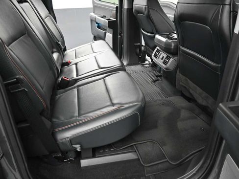 Used 2023 Ford F150 Lariat w/ Trailer Tow Package image 15