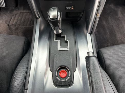 Used 2010 Nissan GT-R Premium image 31